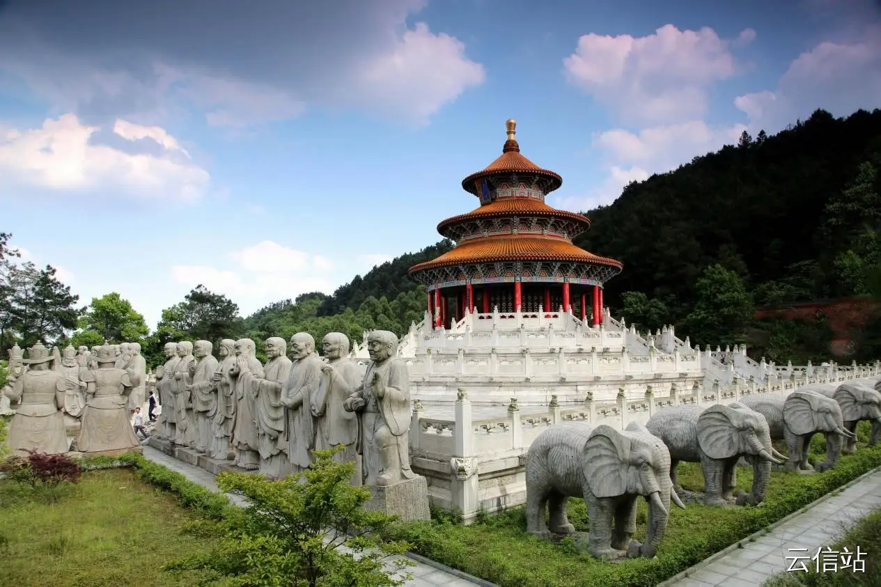 秘境瓜瓢山&middot;千年白云寺